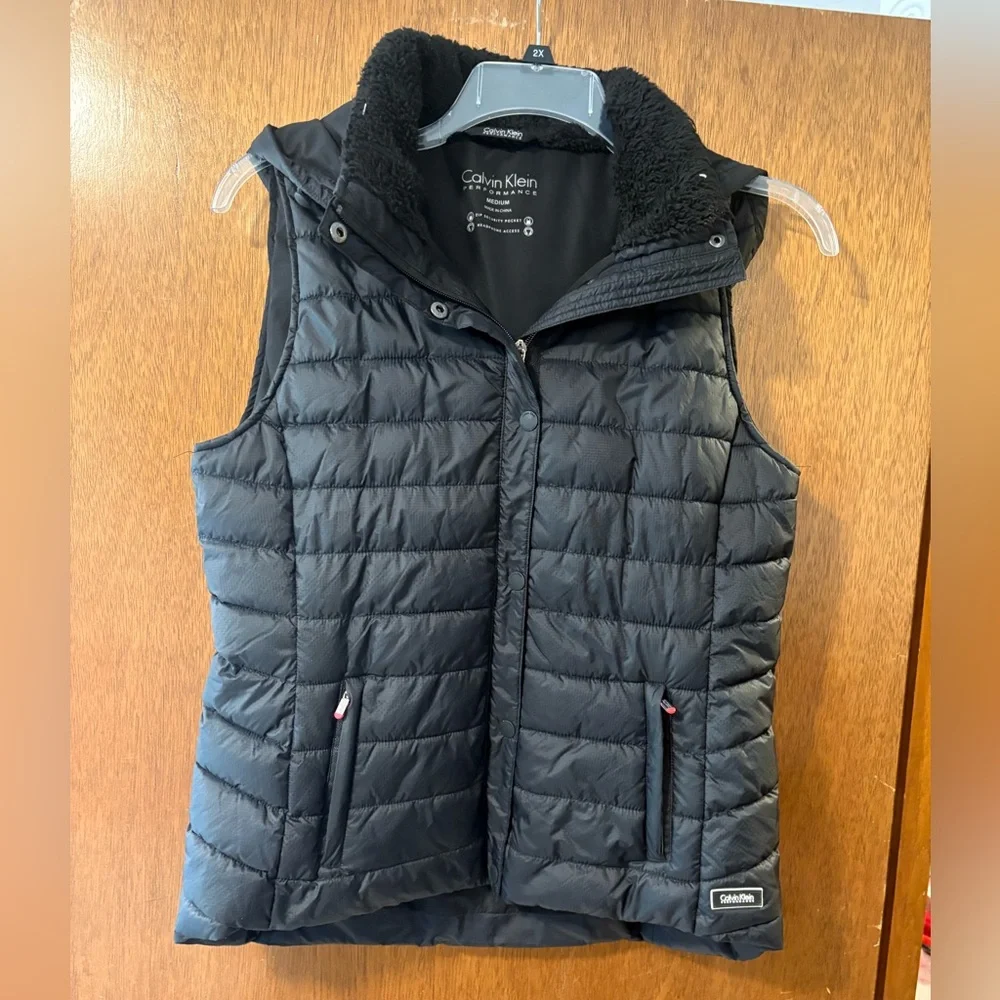 Calvin Klein Performance Black Puffer Vest w/ Hood & Pockets Womens Size Medium - Picture 1 of 9